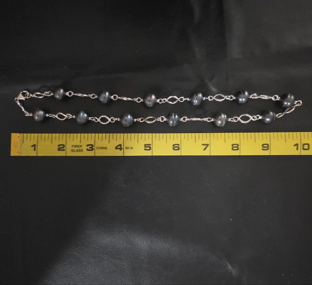 Elegant Black Pearl and Silver Link Necklace - Women Jewelry